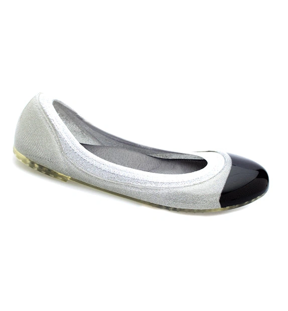 Silver Shimmer Jelly Flats: Ja-Vie's Sleek Black Cap for Effortless Chic.